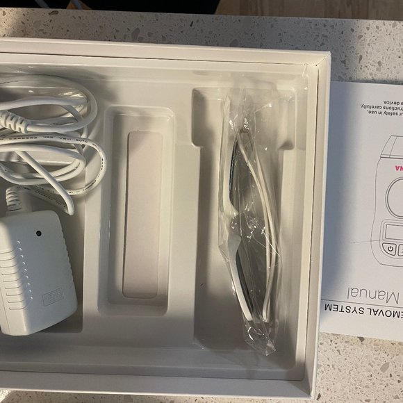 HENA Laser Hair Removal System - Picture 3 of 3